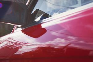 盗難や悪戯防止にも役立つ車カバー