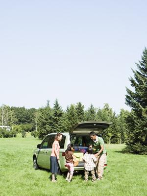 稲沢市からも便利な場所にある専門店